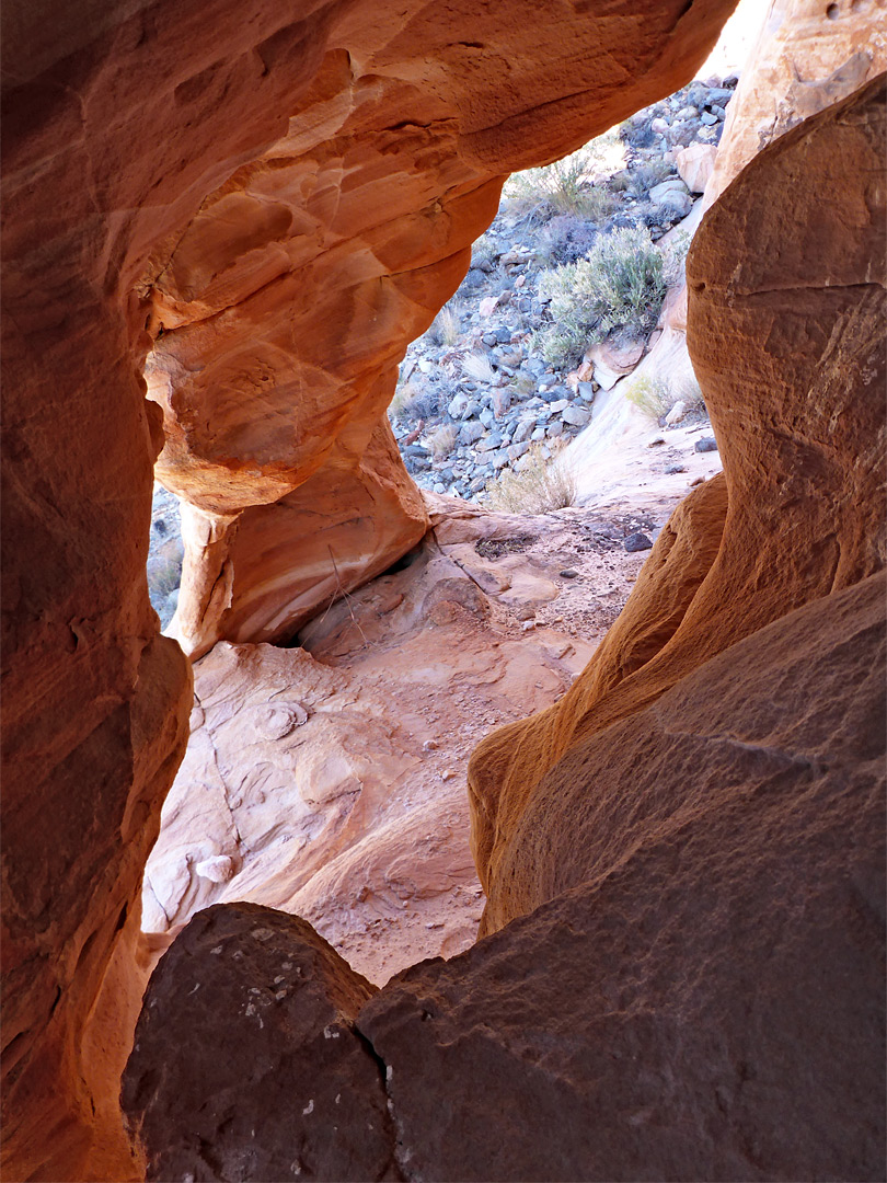 Red alcove