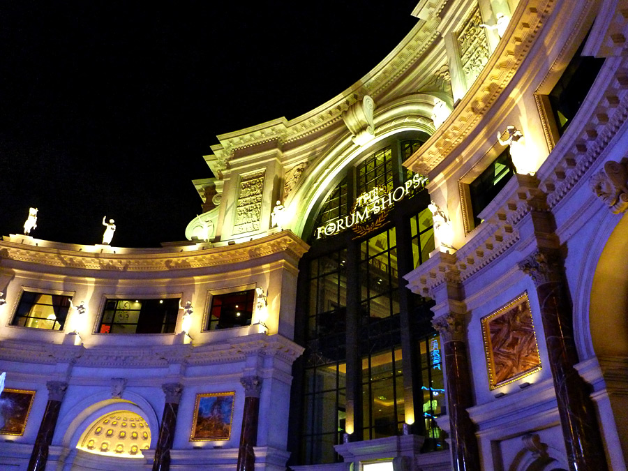 Forum Shops