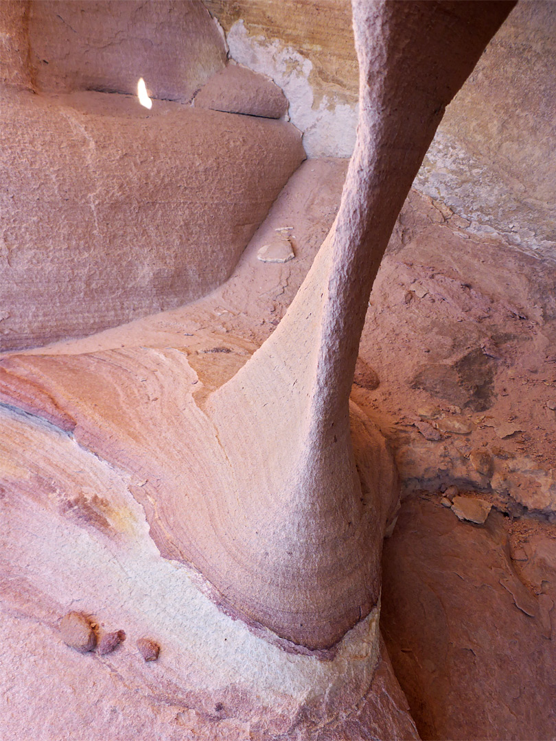 Slender arch
