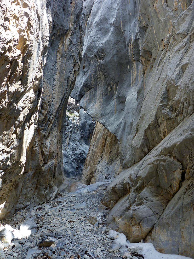 Overhanging rock