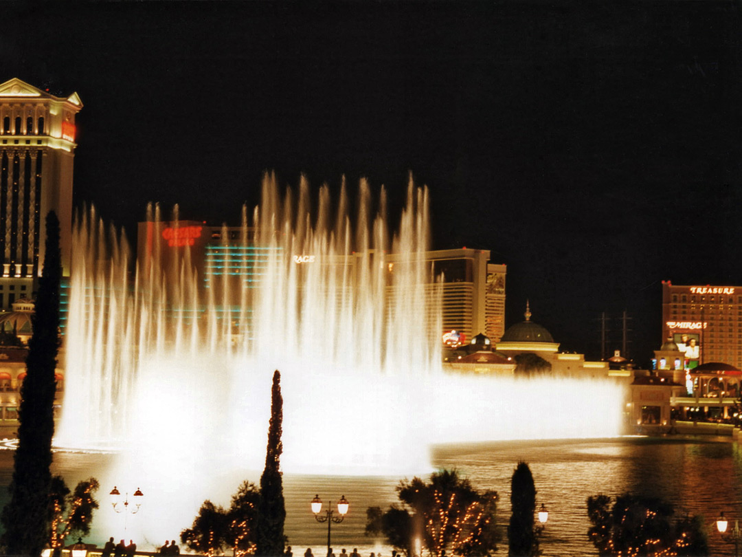 Fountains in front of Bellagio