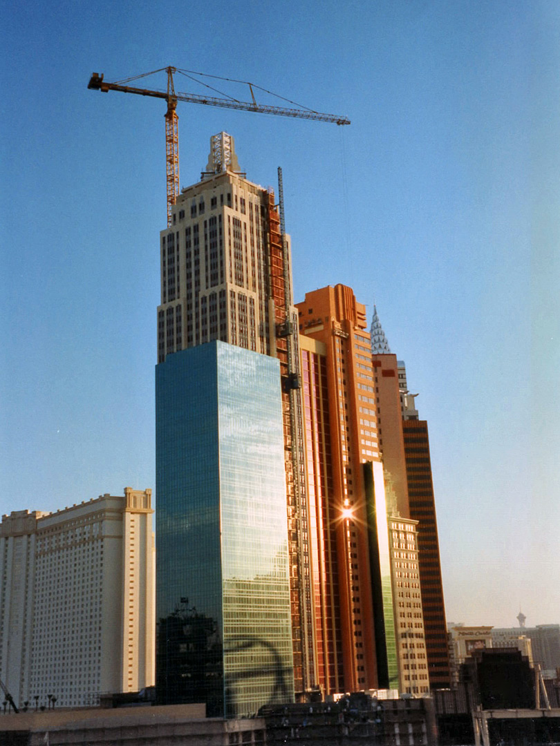 Construction of New York-New York