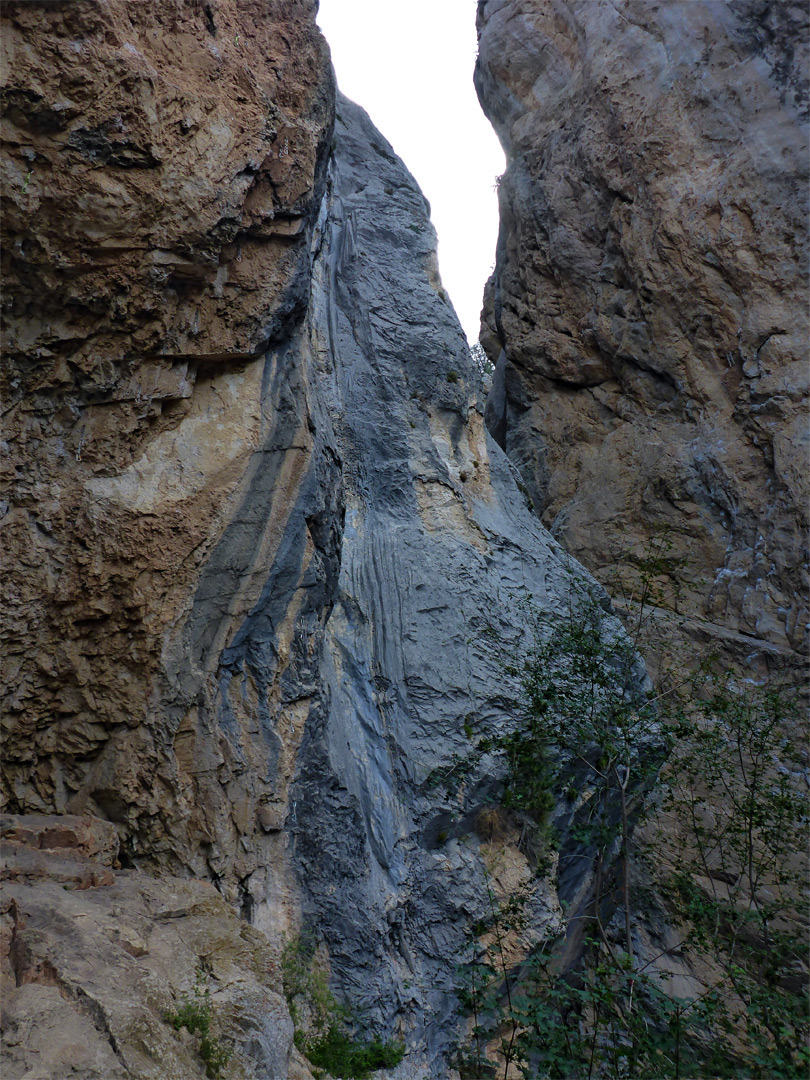 Streaked cliff