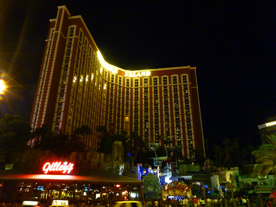 Gilley's Bar - front of the casino