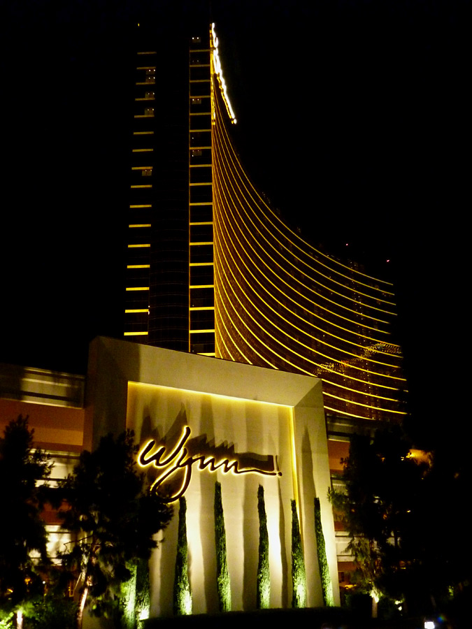 Wynn sign