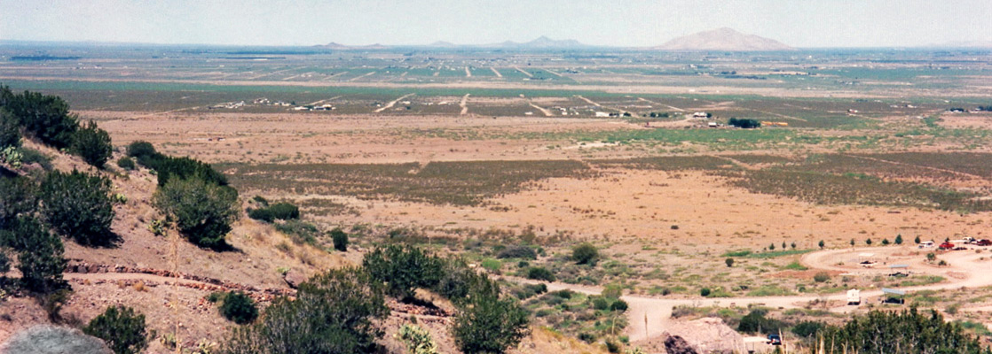 View west from the side of the mountains over the Deming plain