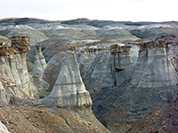 Formations around a ravine