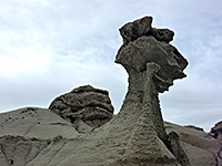 Head-shaped hoodoo