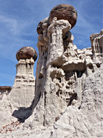 Ball hoodoos