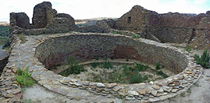 Large, deep kiva