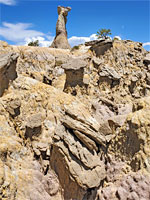 Hoodoo above rocks