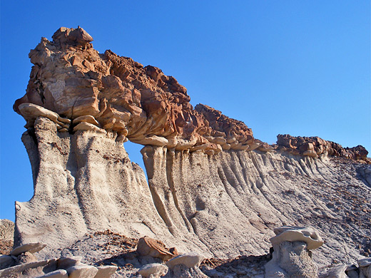 Narrow sandstone ridge