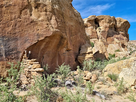 Stone shelter