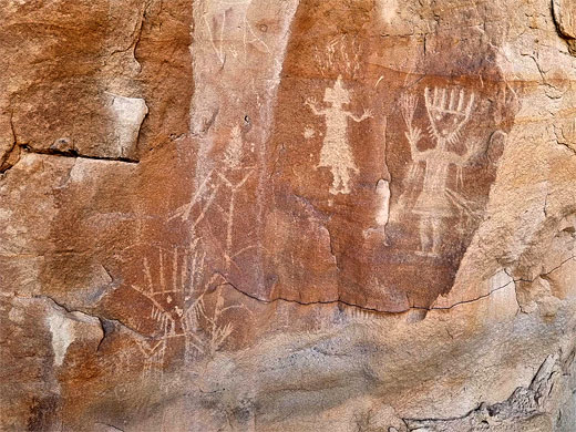 Crow Canyon Petroglyphs - humanoid figures