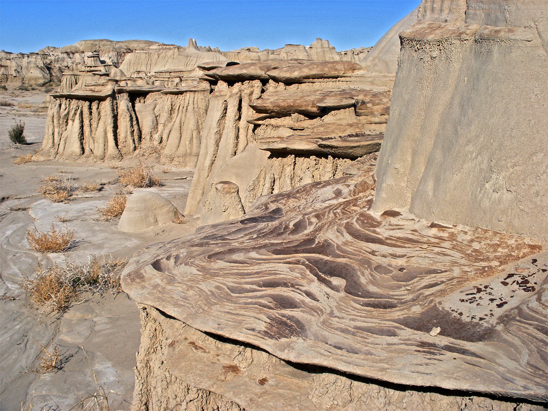 Thin sandstone layers