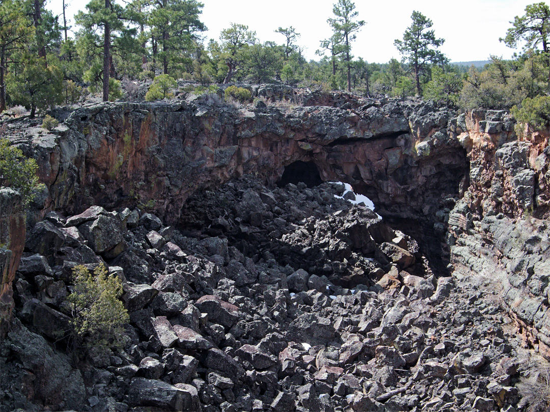 Ravine at Big Skylight Cave