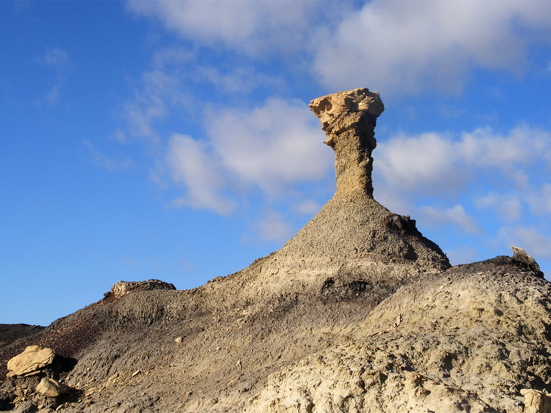 Solitary hoodoo