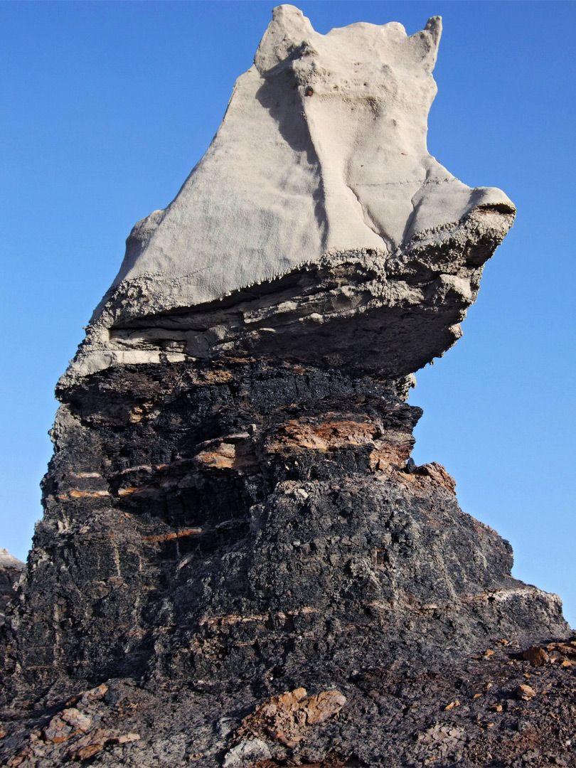 Sandstone on top of coal