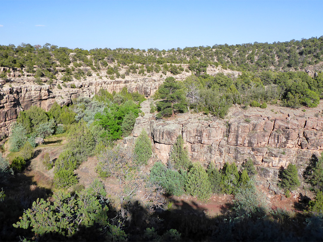 Shallow canyon