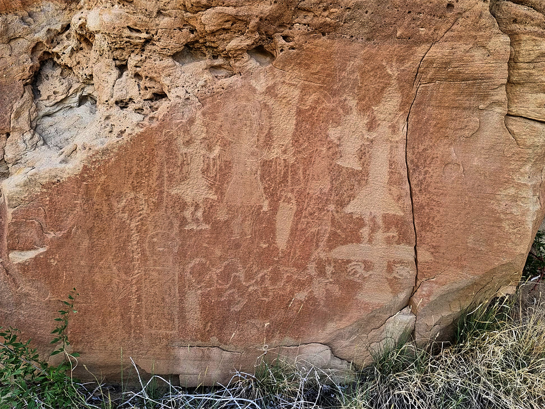 Faint petroglyphs