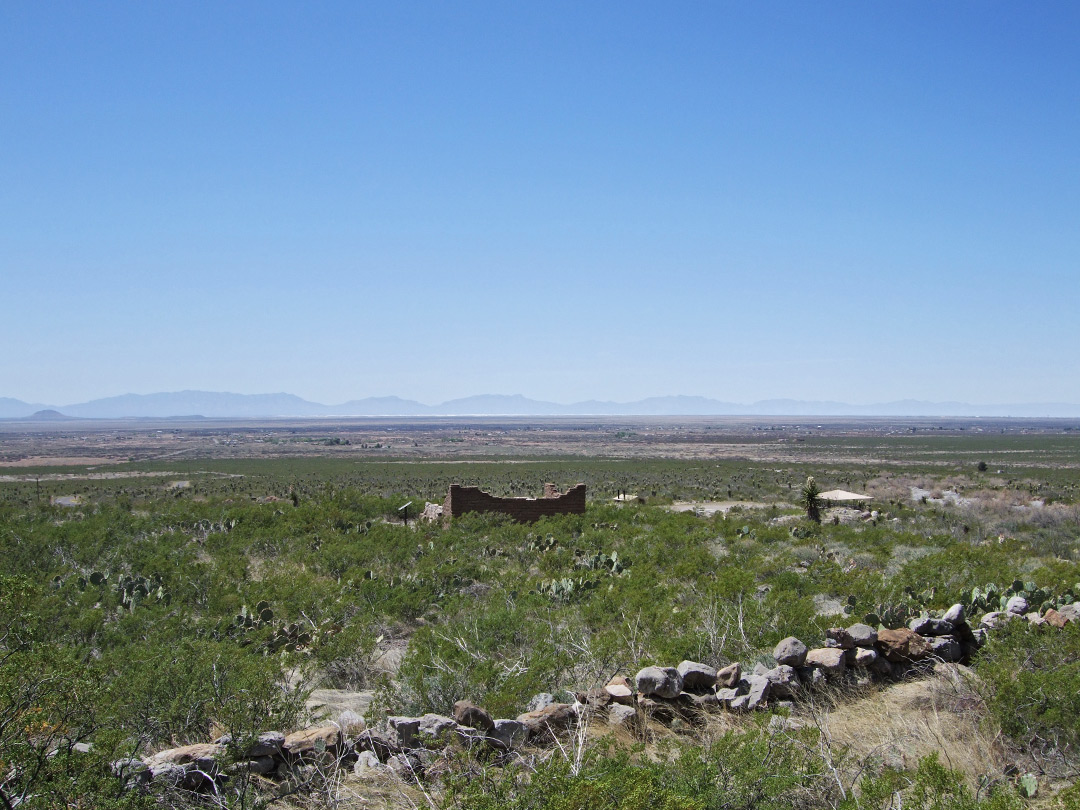 Frenchy homestead and walls