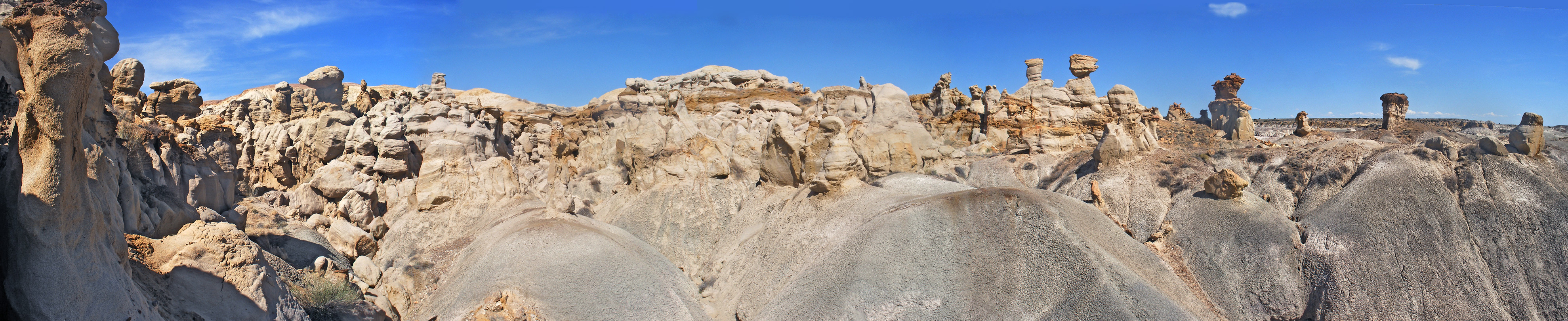 Jumbled sandstone hoodoos