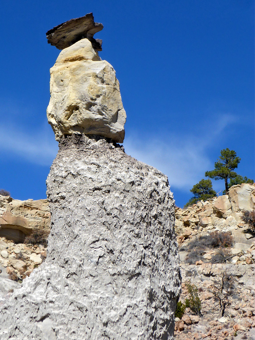 Multi-layered hoodoo