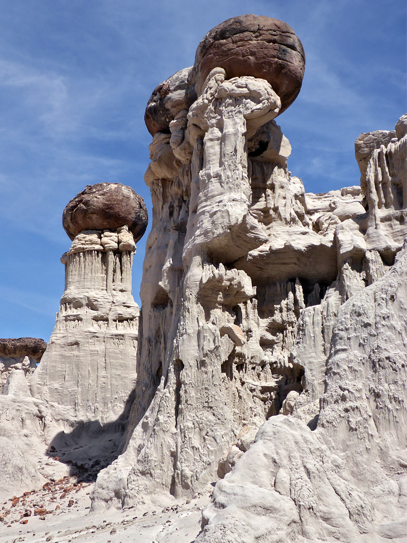 Ball hoodoos