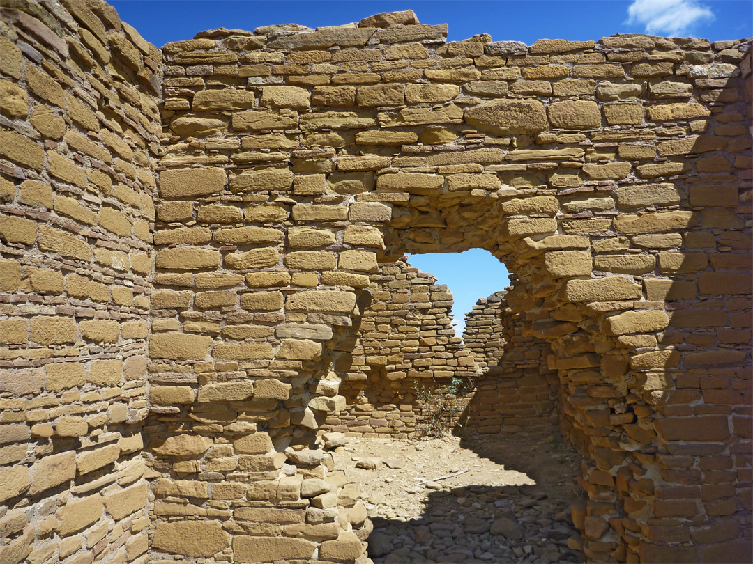 Walls at Nuevo Alto