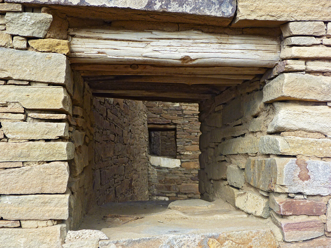 Window, Pueblo Bonito