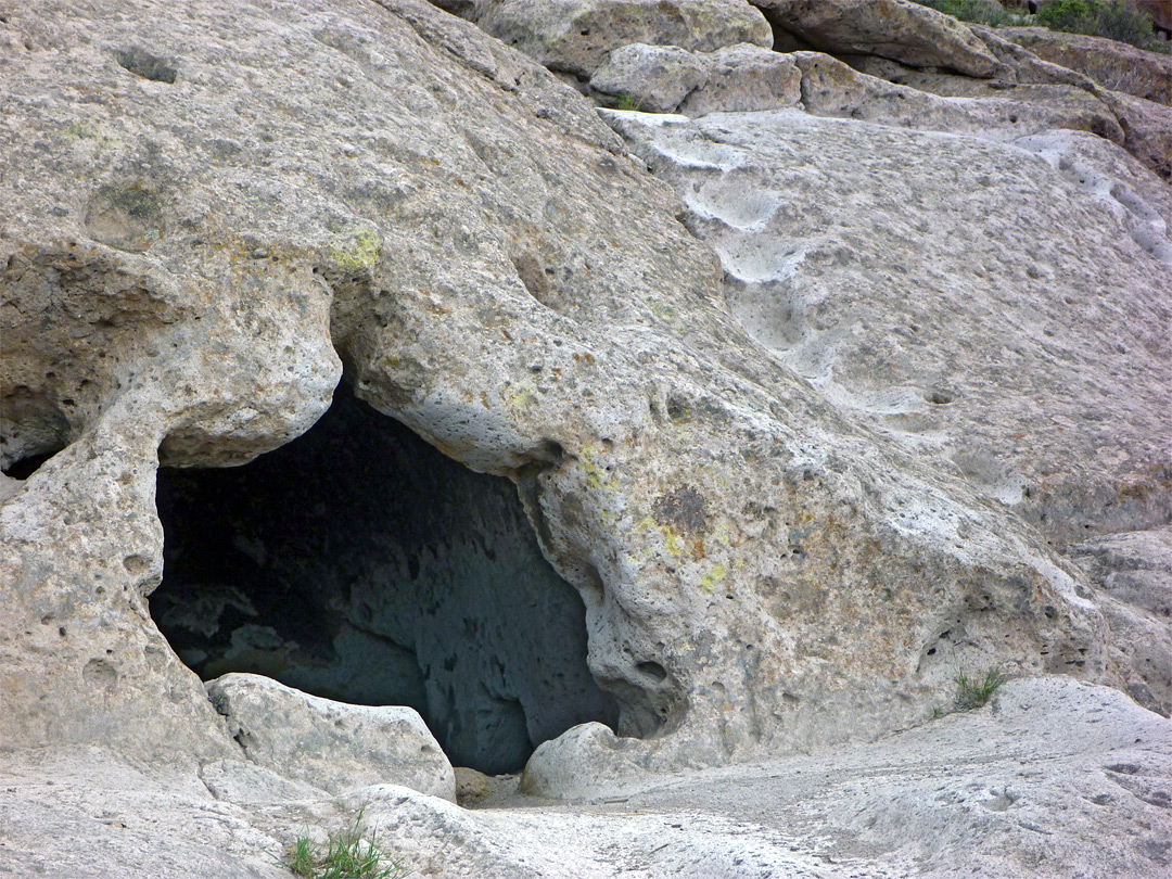 Cavate entrance