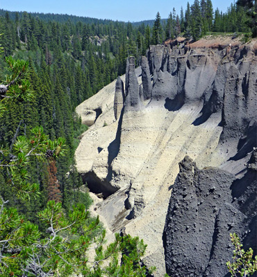 Gray and pale yellow pinnacles