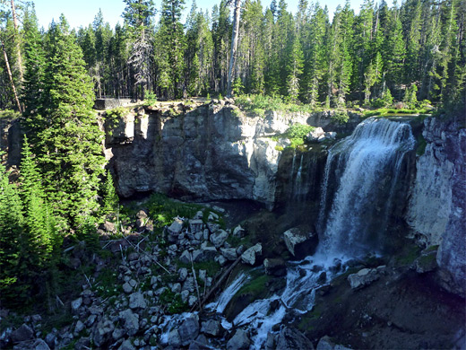 Paulina Creek Falls