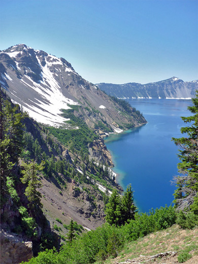 Snowy hills (Eagle Crags)