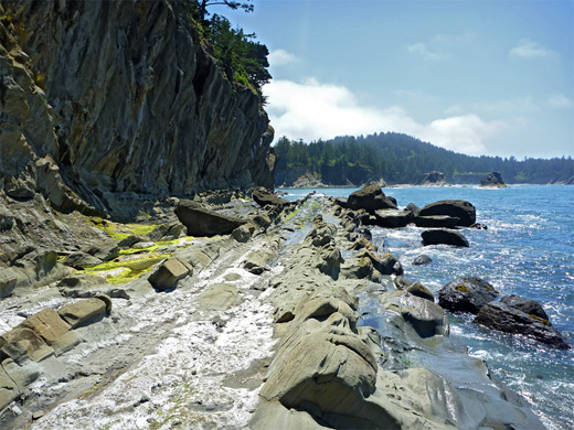 Jagged rocks near Squaw Island