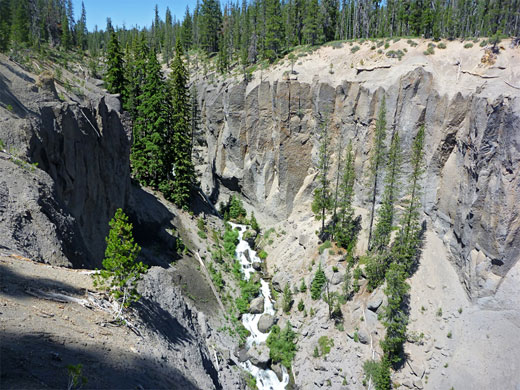 Wheeler Creek, upstream of the pinnacles