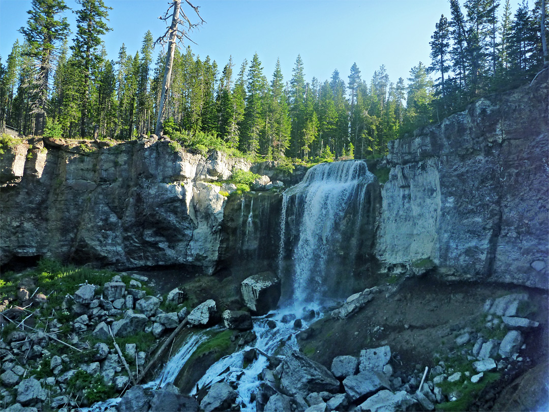 Below Paulina Creek Falls