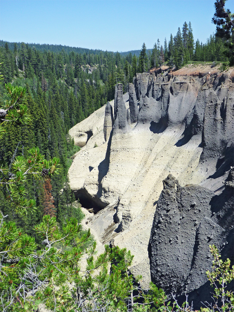 Gray and pale yellow pinnacles