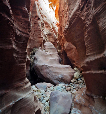 Chokestone in the deepest part of Little Death Hollow