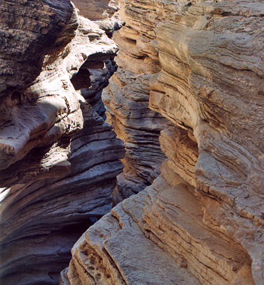 Angled strata in Lovell Wash