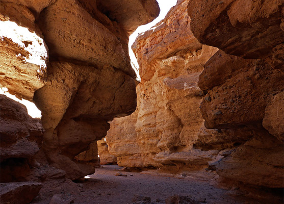 Layered conglomerate cliffs in Owl Canyon