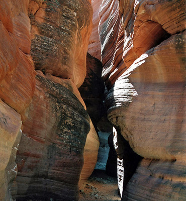 Dark passageway, Peekaboo Canyon