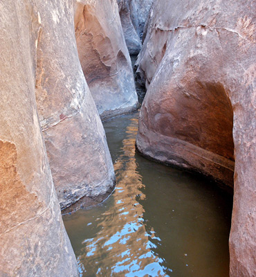 Big pothole in Trail Canyon