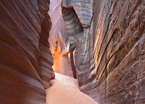 Vertical cliffs at the east end of the Wire Pass slot