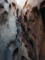 Narrows near the Harris Wash Junction