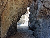 Tunnel-like section of Grotto Canyon