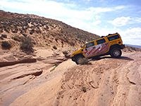 Hummer going to Secret Canyon