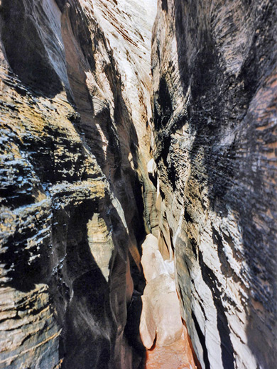 Rough-walled passage, Burro Wash