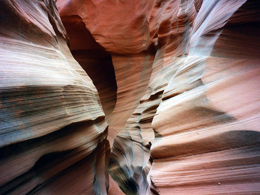 Colorful narrows in the uoper canyon