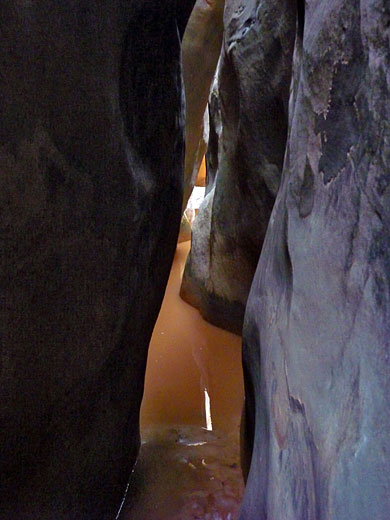 Dark narrows